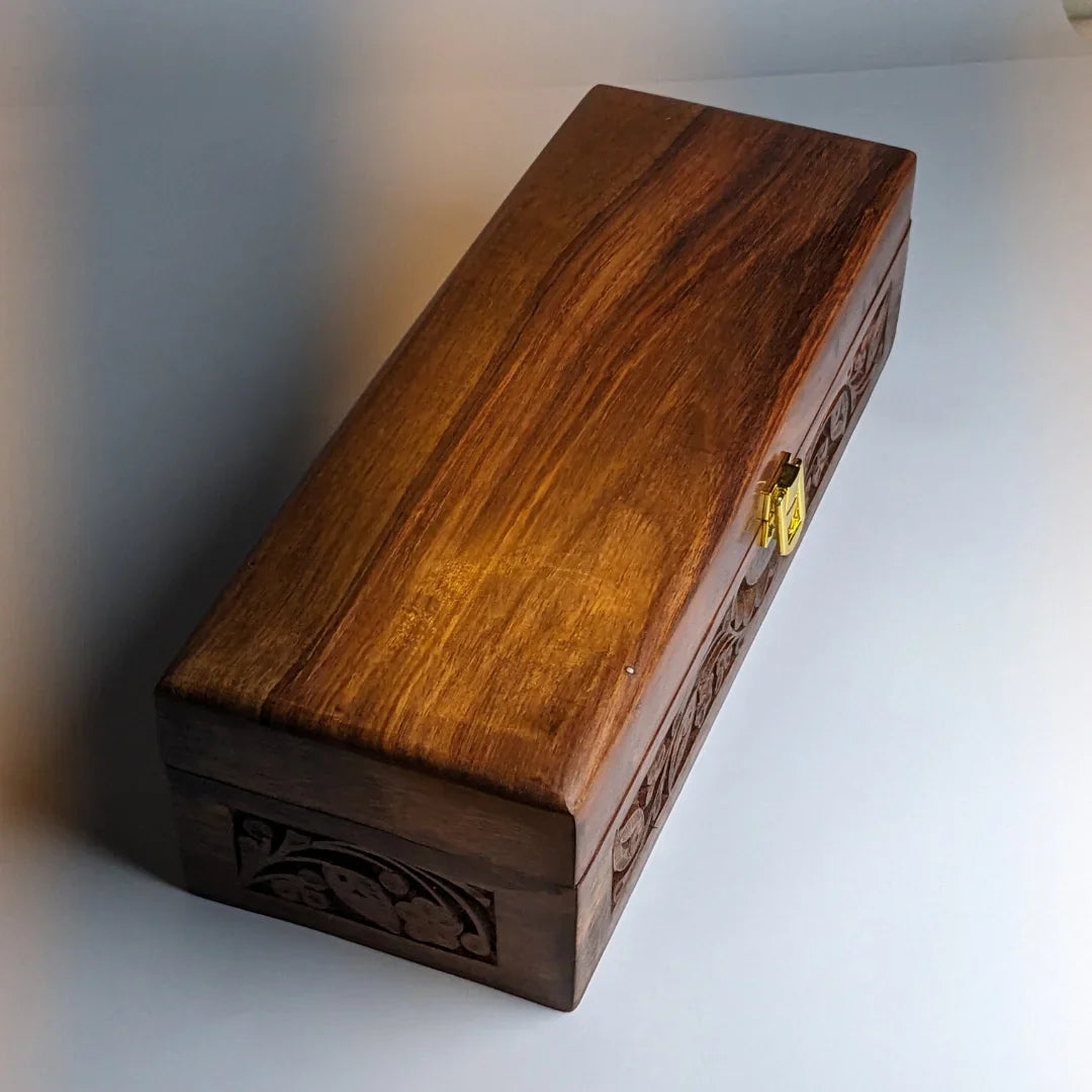 Wooden Watch Box with Plain Top, Carving Art & Shape-Holding Cushions – Organizer for 5 Watches