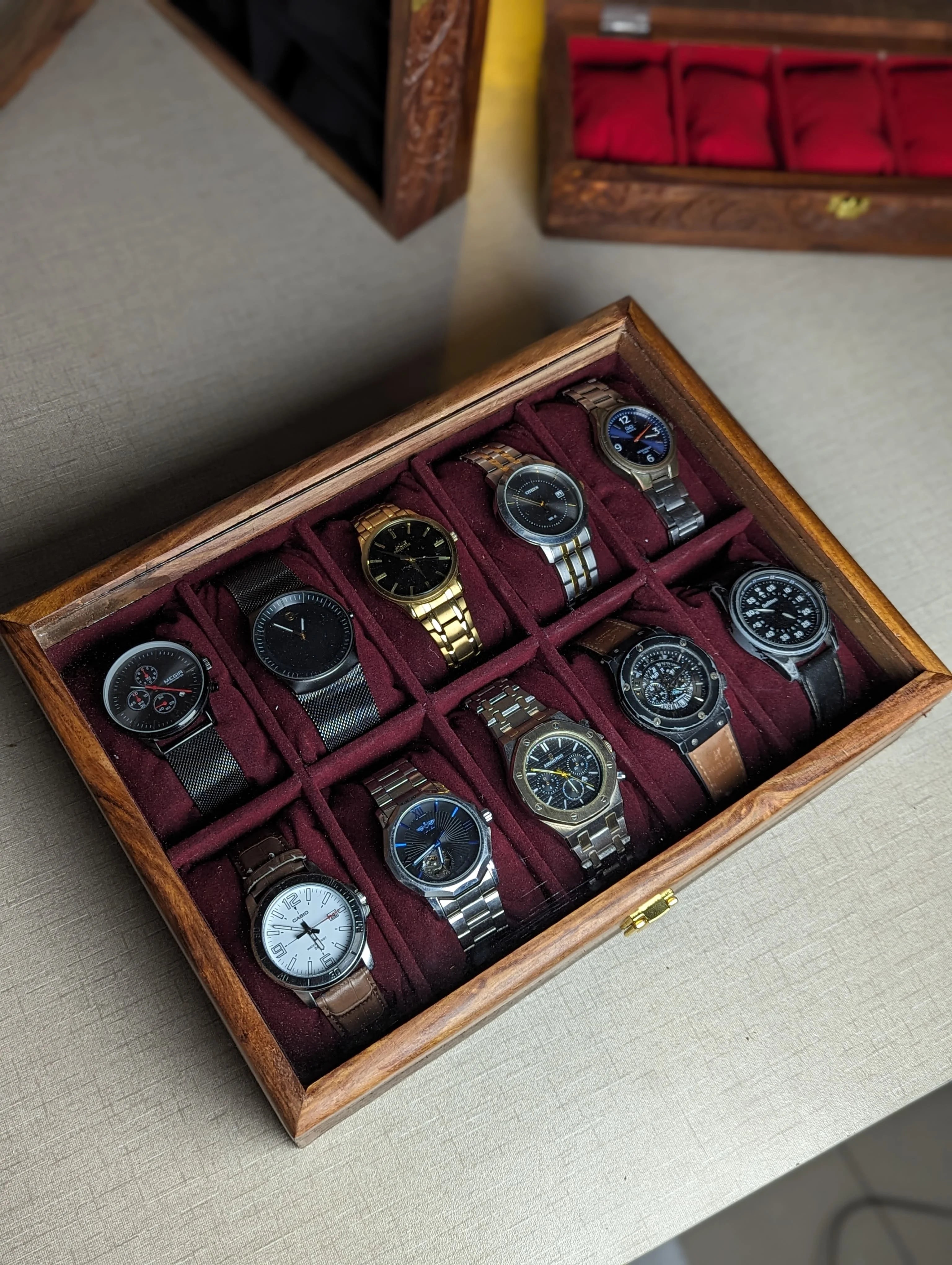 Wooden Watch Box with Glass Lid - Organizer for 10 Watches