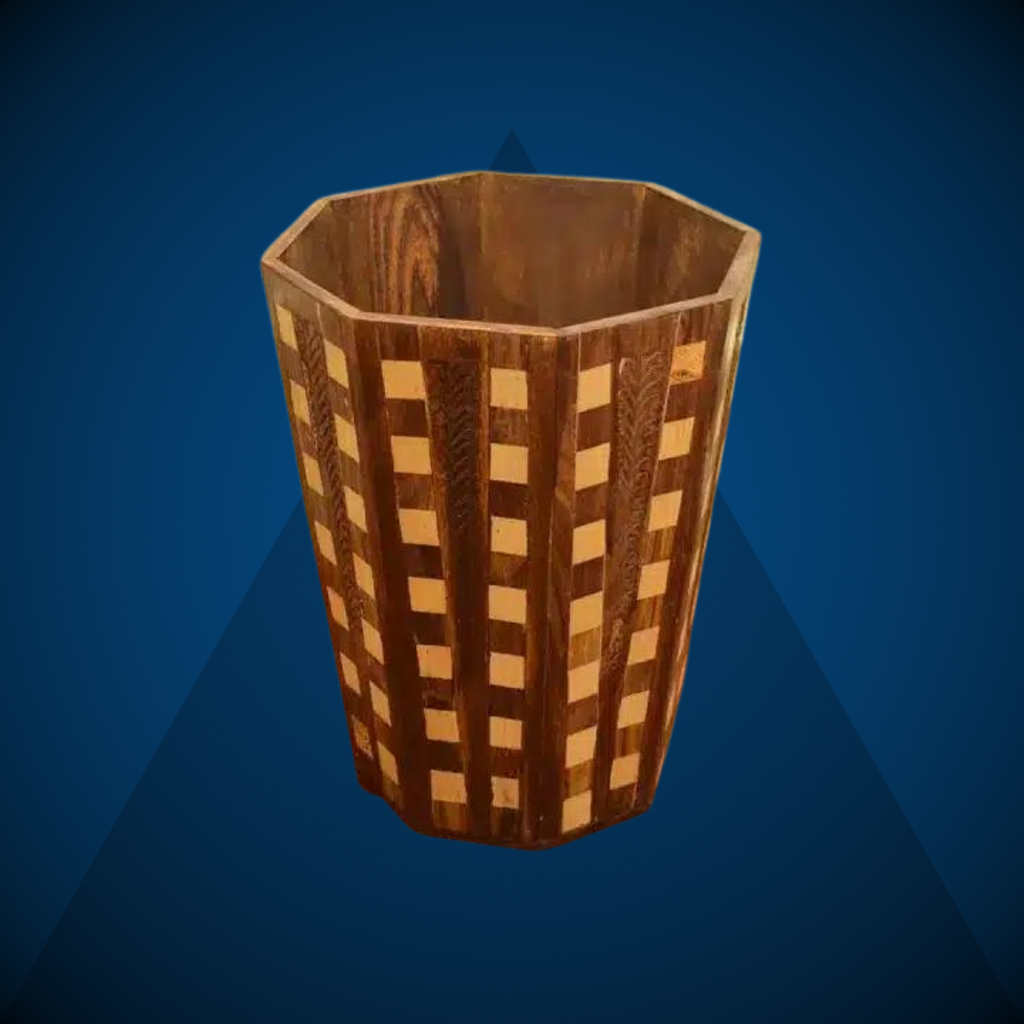 Wooden Checkered Dustbin