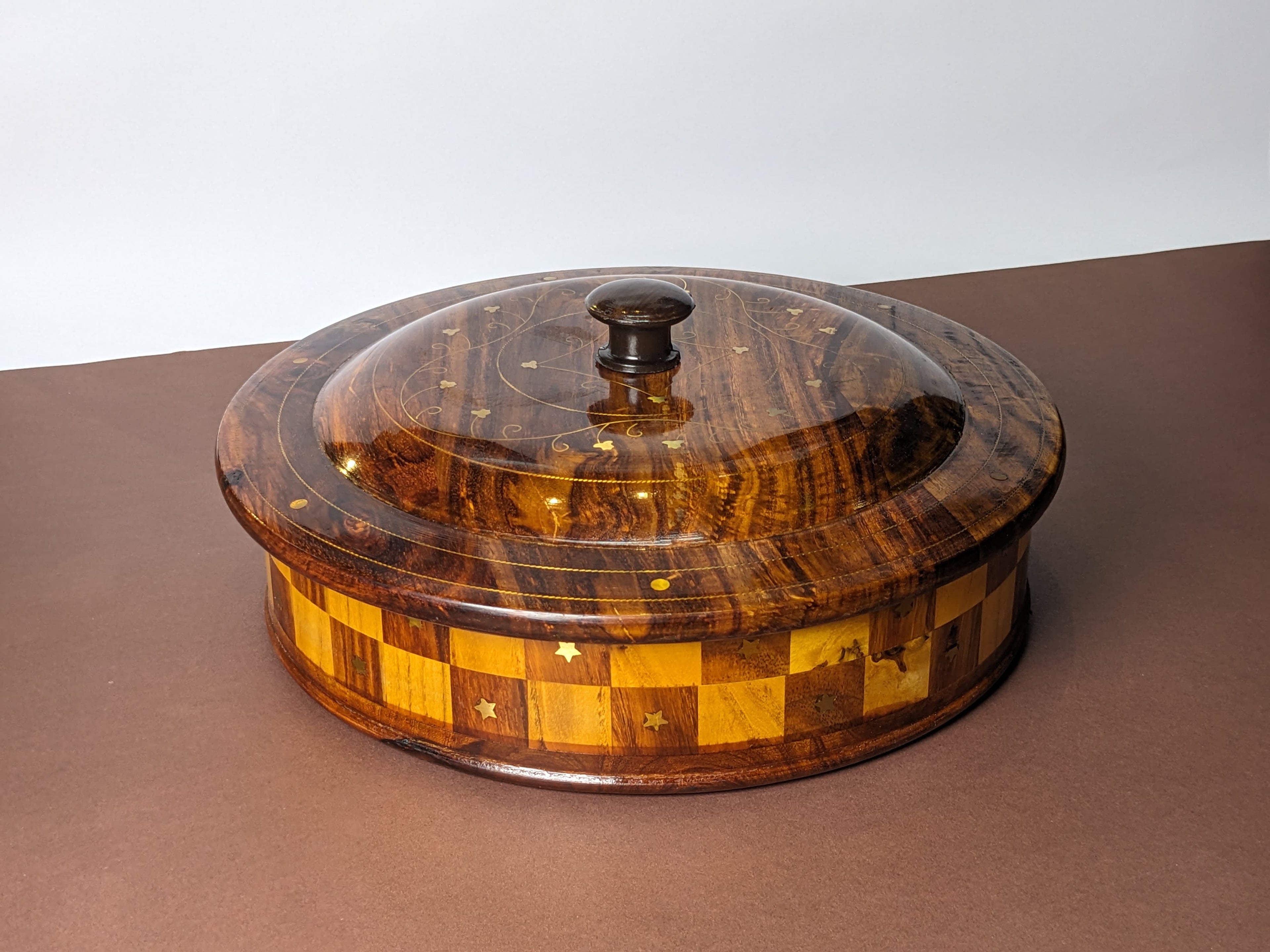 Handcrafted Wooden Dry Fruit Box with Checkered Pattern